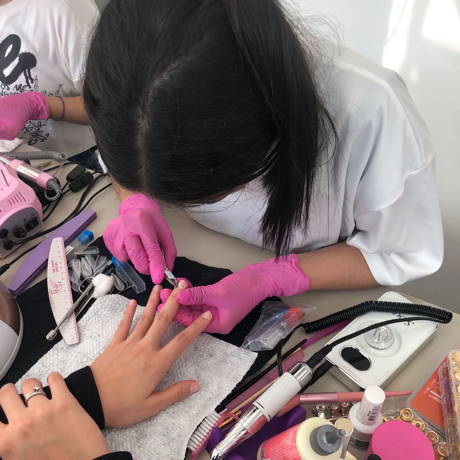 Antes do procedimento de alongamento de unhas